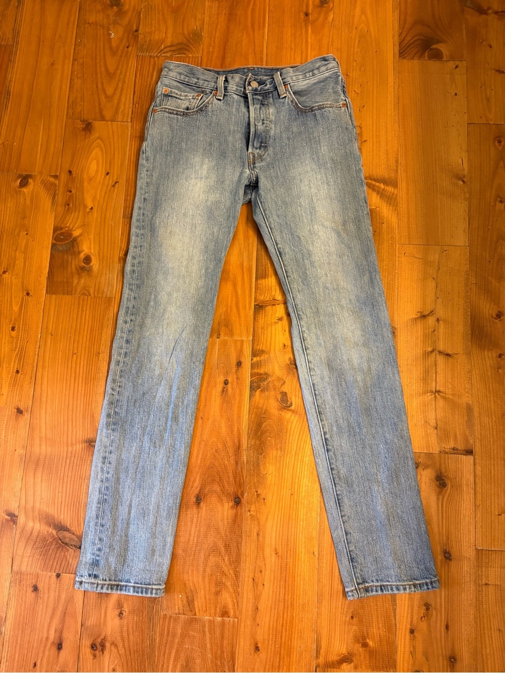 Levi's Men's Light Wash Straight Jeans - Blue